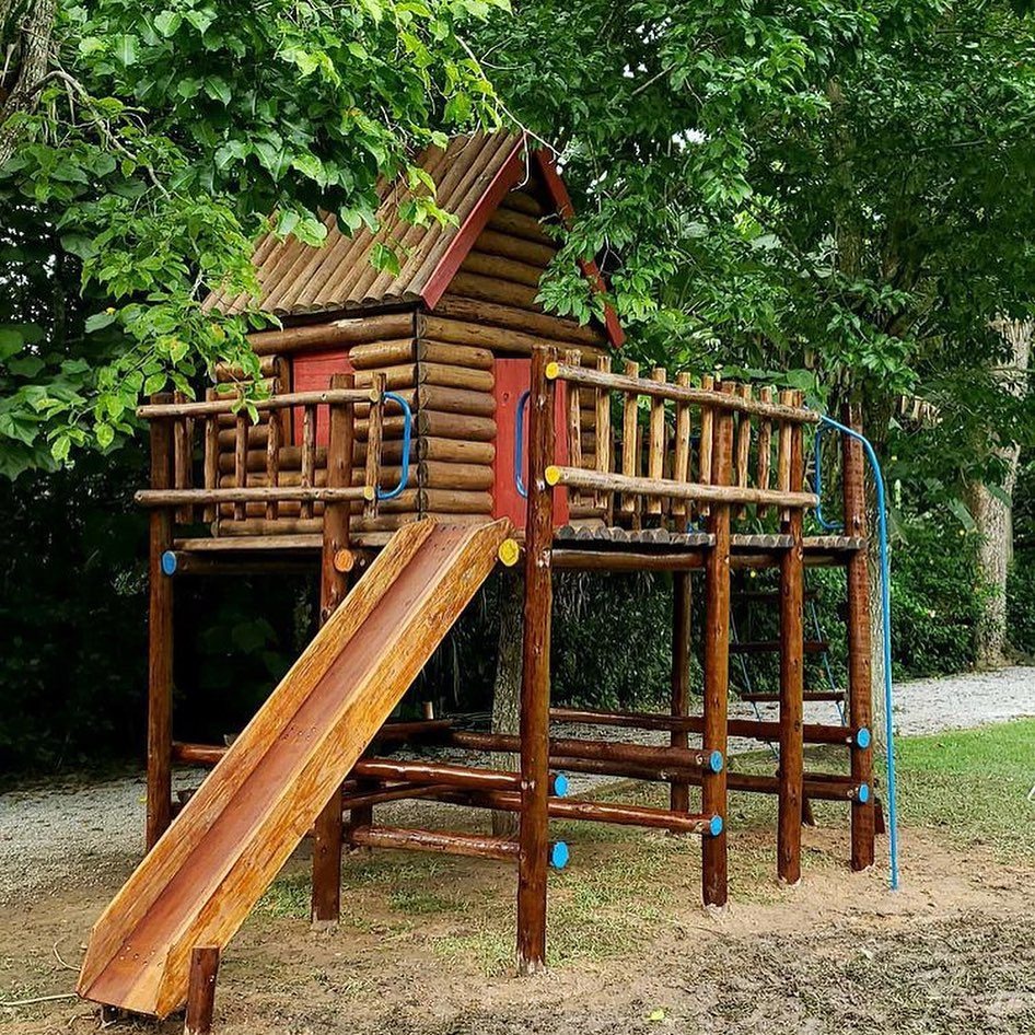 Playground de madeira no Rio de Janeiro