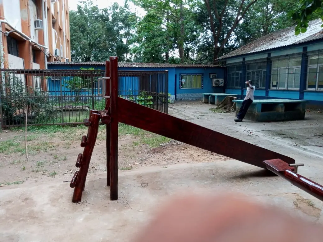 Escorregador de madeira, PHD Playground