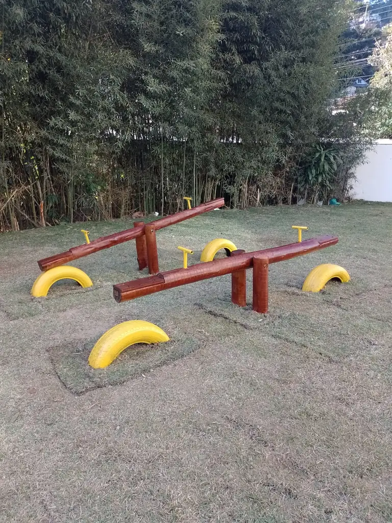 Gangorra PHD condomínio gramado