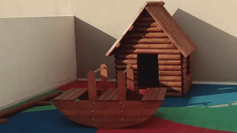 Casinha de Boneca de madeira PHD